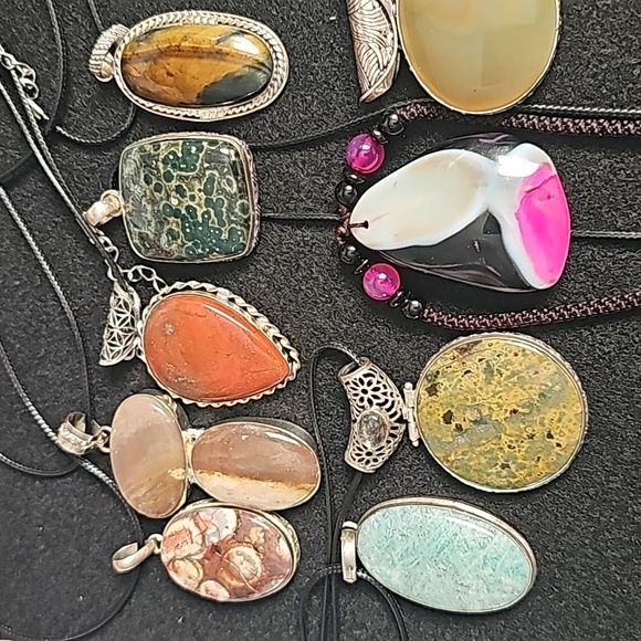 A new semiprecious gemstones pendants, lot shapes, colors and prices - Picture 3 of 5